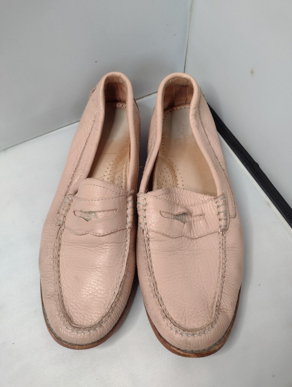 Weejuns GH Bass Leather Pastel Pink Penny Loafers Womens 9.5 Whitney Shoes  LIQ